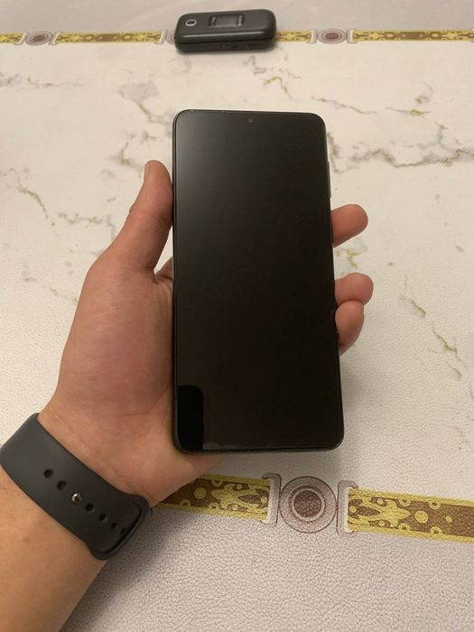 Samsung s21+5g xolati idial karopka dakiment bor