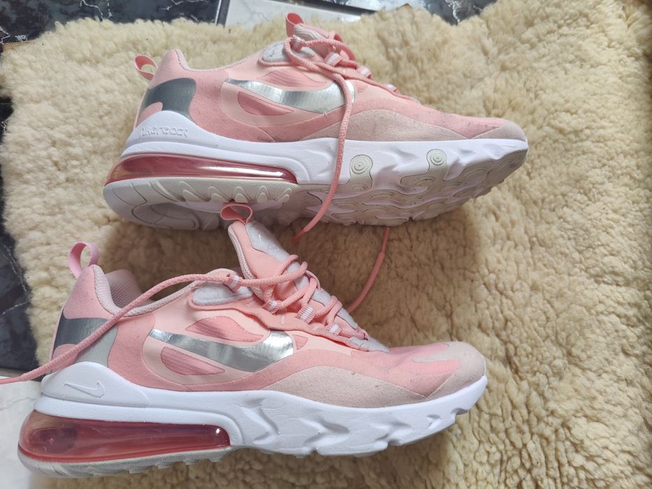 Adidași originali Nike React