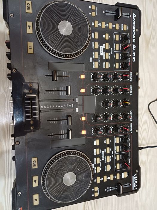 Vând placa Dj American Audio VMS4.1