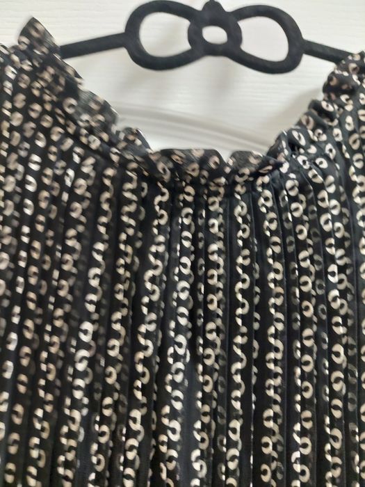 Различни марки и модели рокли