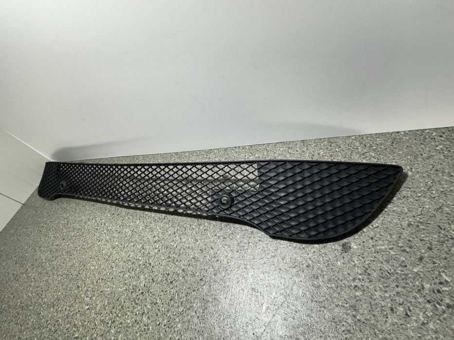 Grila inferioară bara fata mercedes A W176