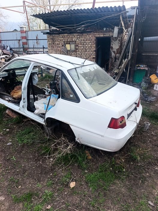 Нексия 2 задняя часть