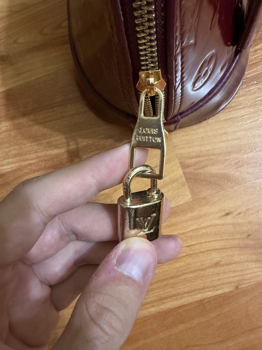 Geanta Louis Vuitton