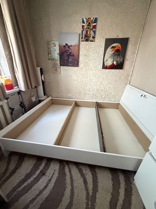 Кровать 160х200. Состояние среднее