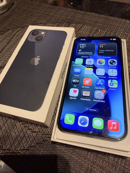 iPhone 13 без драскотина!