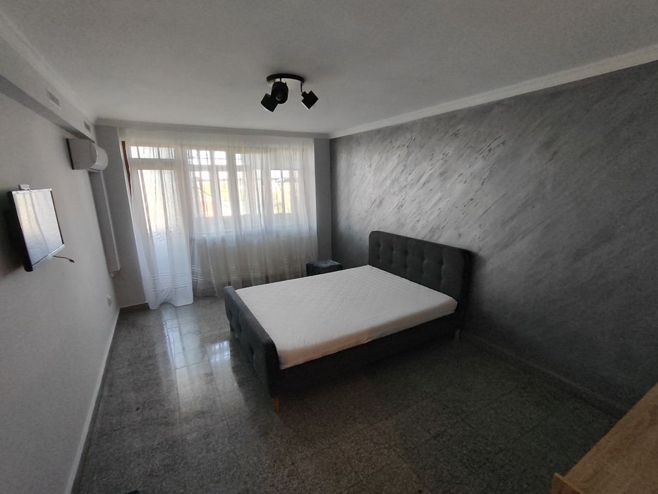 Garsoniera de închiriat