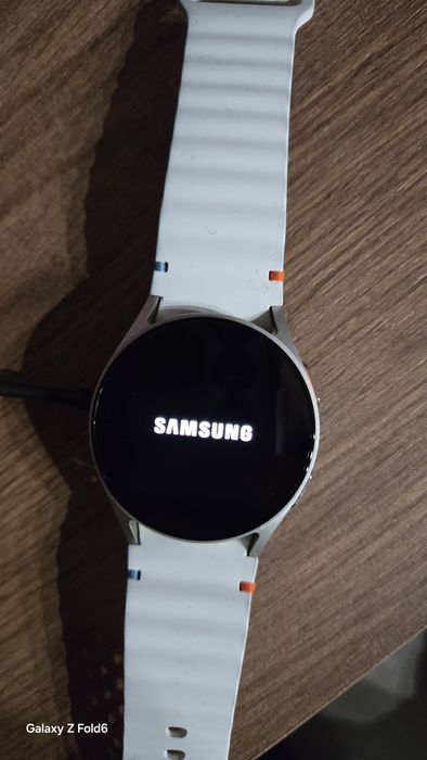 часовник samsung watch 7