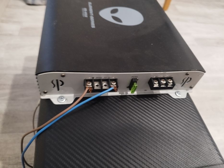 Продам сабвуфер без усилителя