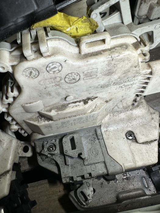 Broasca fata spate stanga dreapta audi a4 b8 b8.5