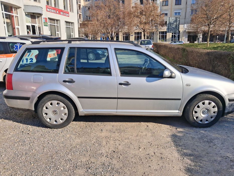 Volkswagen Golf 4 an de fabricație 2002