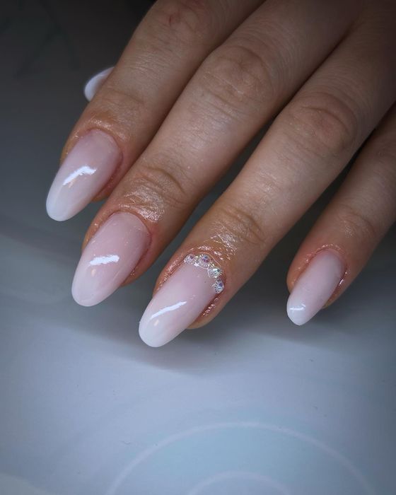 Unghii cu gel Militari Residence