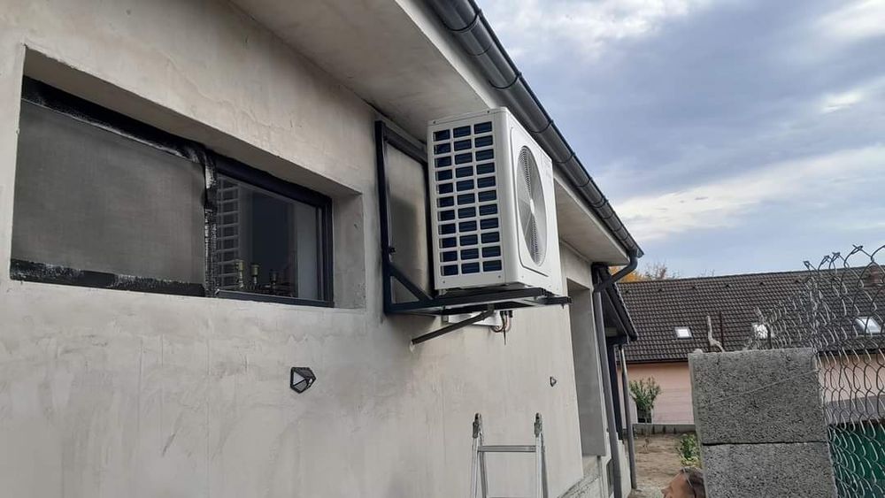 Montaj reparatie service aer conditionat incărcare freon aer