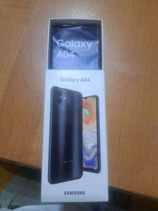 Samsung  A04   телефон