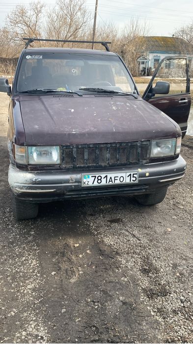 Продам опель монтерей