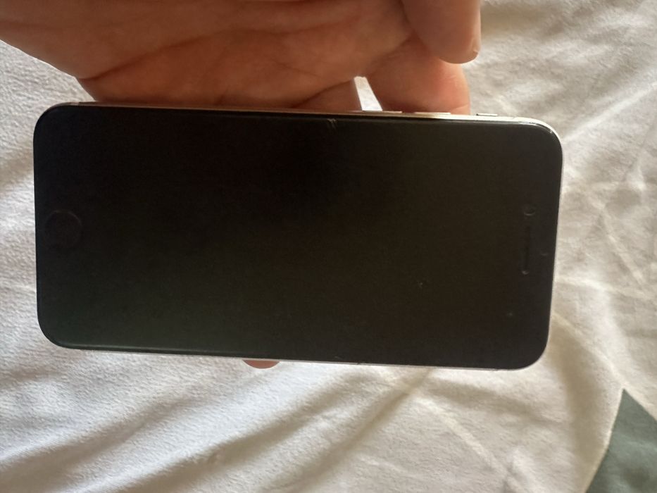 Iphone se 2020 radnoy ochilmagan