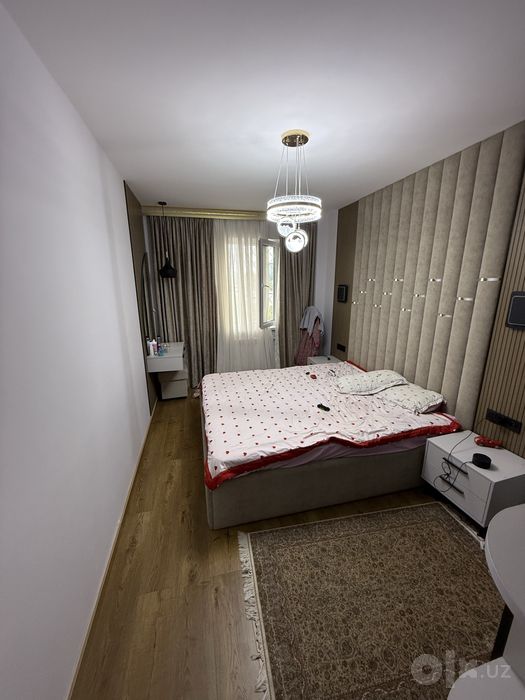 Банквский Квартира 110кв 4ком на против оптивый
