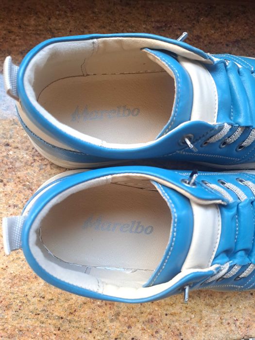 Vand pantofi sport baieti