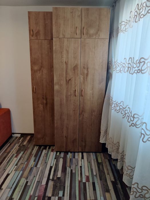 Închiriez garsoniera Cerna, Tractorul