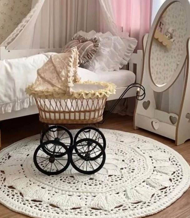 Ажурный мини ковёр в детскую