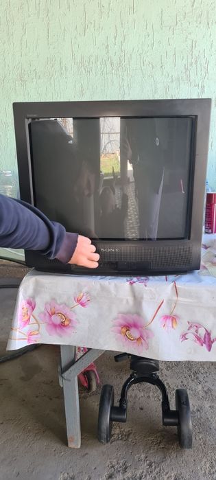 Продам телевизор