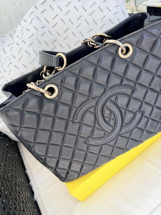 Geantă Chanel Cambon Tote Black Quilted Leather – Colecție Personală