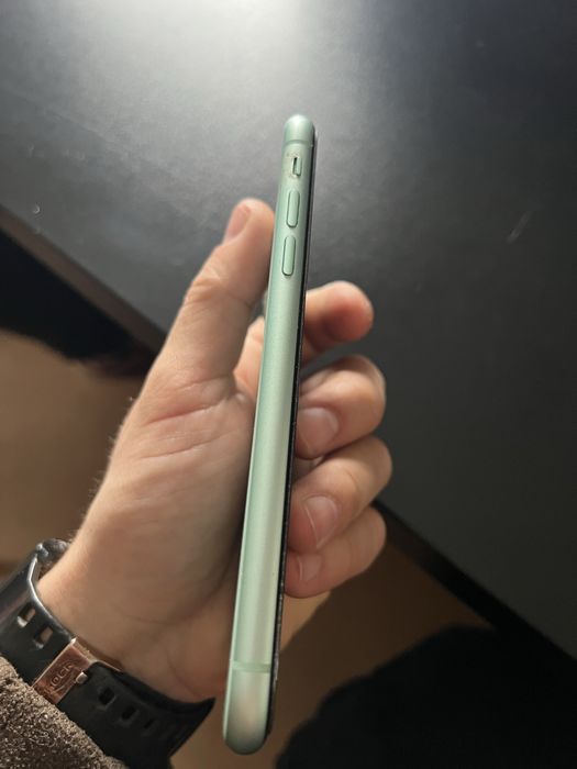 Iphone 11 128gb 72% battery