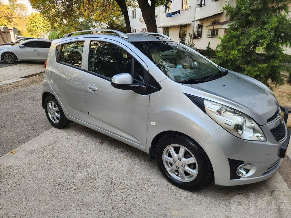 Chevrolet Spark AT 2015