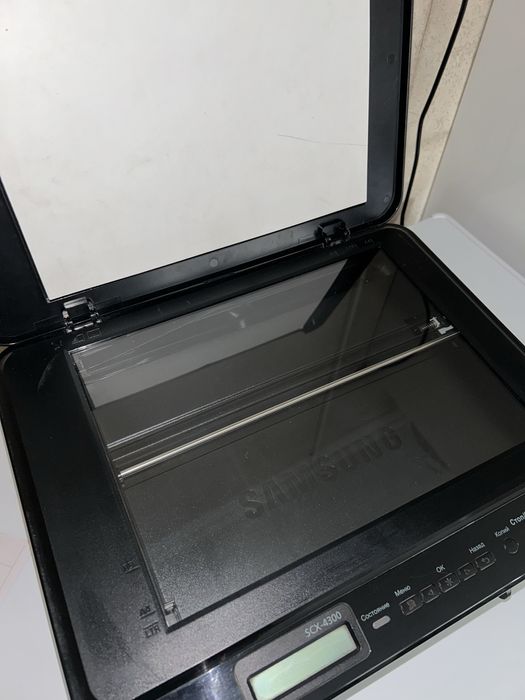 Срочно Принтер 3в1 Samsung SCX-4300 новый