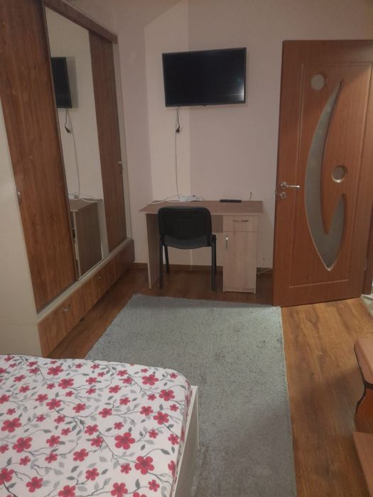 Inchiriez apartament cu o camera zona UMT Timisoara