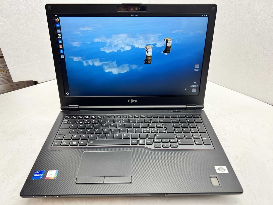 Реновиран лаптоп Fujitsu Lifebook E5511 i7-1165G7 16GB 510GB