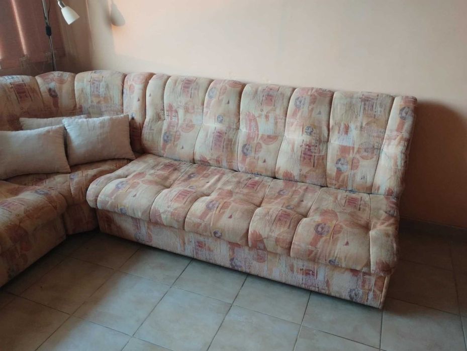 продавам разтегателен диван