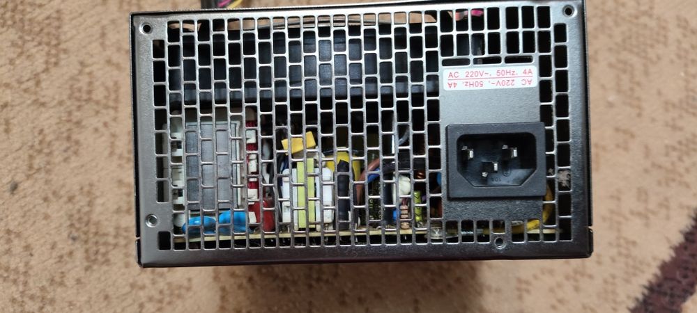 Продам блок питания Huntkey