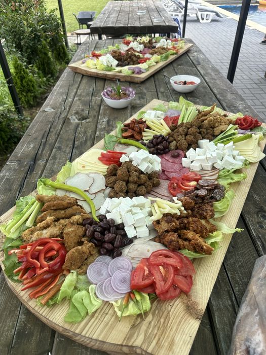 Porc, berbecut , vitel, pui, curcani toate pregatite la PROTAP!