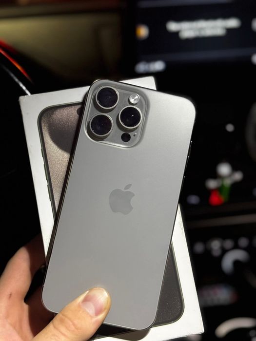 IPhone 15 83% baterie