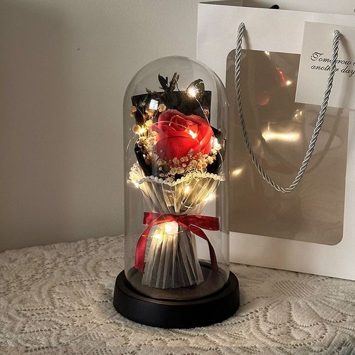 Светящаяся подарочная роза, декор