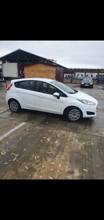 Vând Ford Fiesta 2017 diesel e 6 impecabil