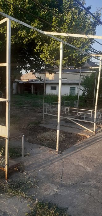 Продам коттедж. Очень просторный.