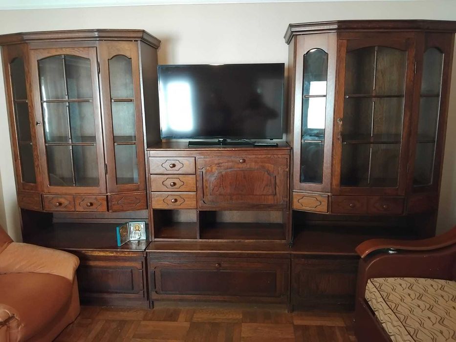 Biblioteca vintage de colectie din lemn masiv