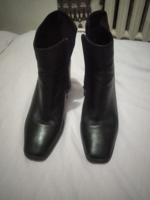 Сапожки женские!