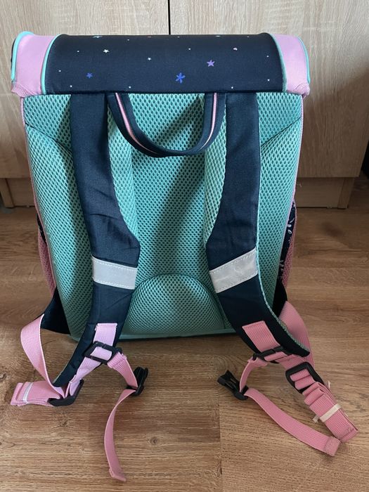 Ученическа раница за момиче