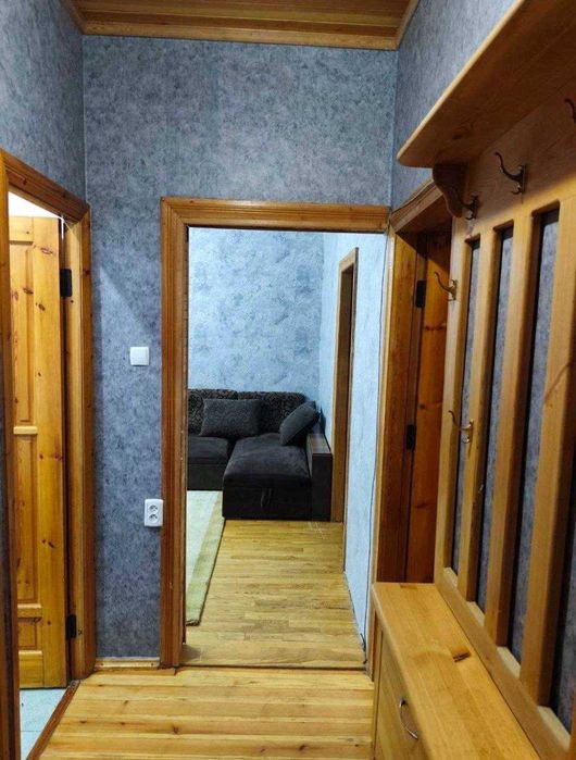 Мирзо Улугбек 3 хона сотилади 68м2