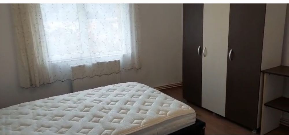 Dau in chirie apartament 2 camere mari 52 mp cu intrari separate