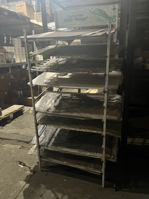 Б/у стеллажи для листовой мозайки