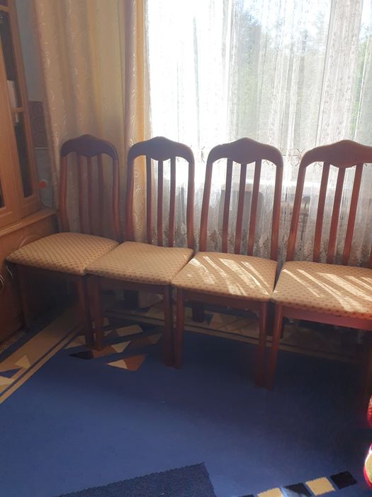 Продам стулья Малазия.