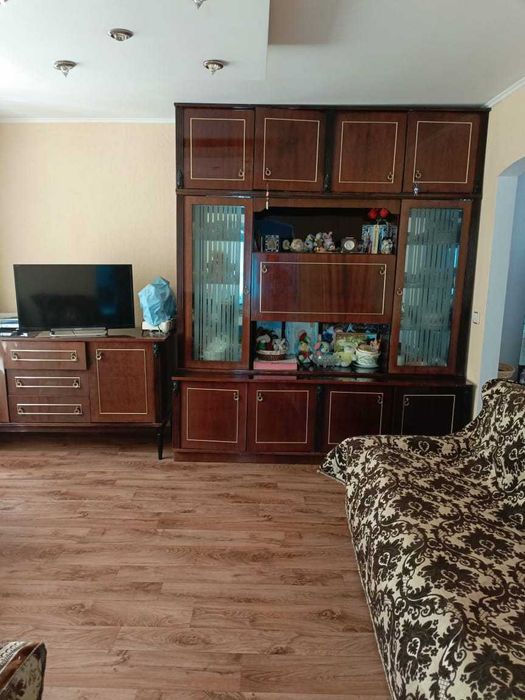 Продаётся дом в центре города.