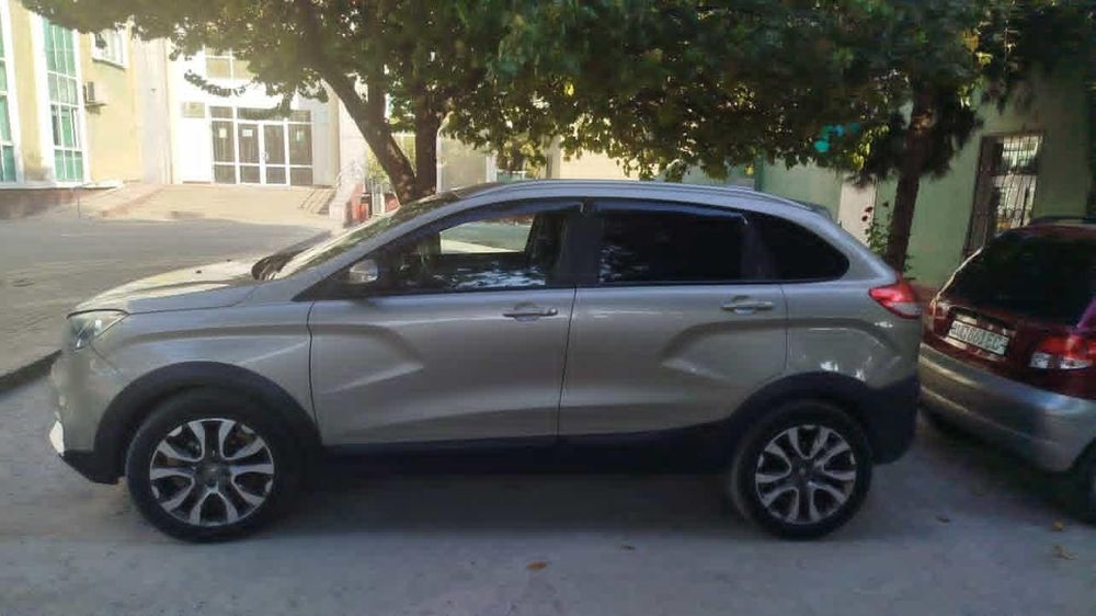 2021 lada x-ray 1.8  kraska toza 105000 yurgan yurb turgan mowna