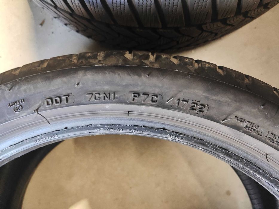 2бр.летни гуми 235/40/19 Bridgestone