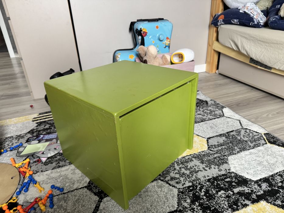 Детский стол со стульчиком