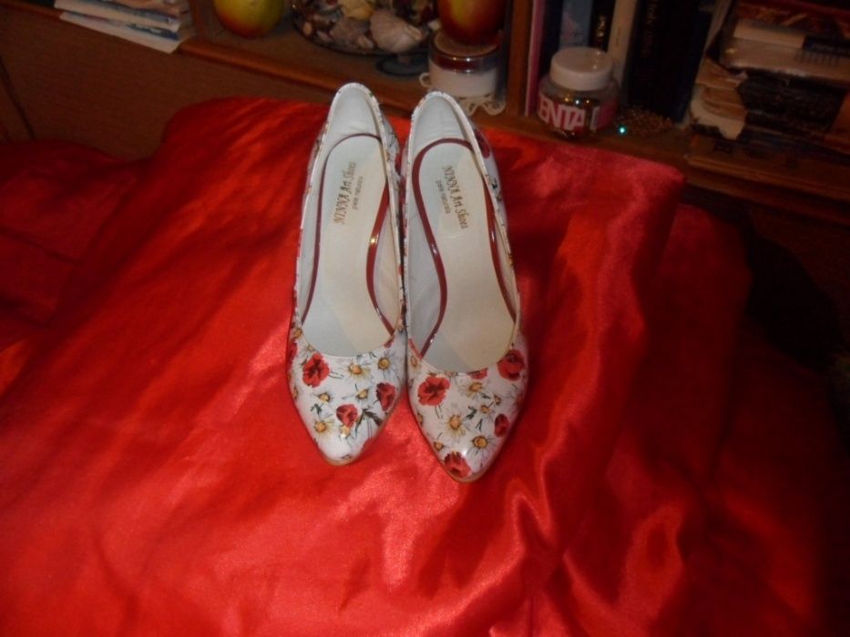 Pantofi piele naturala imprimeu floral 35