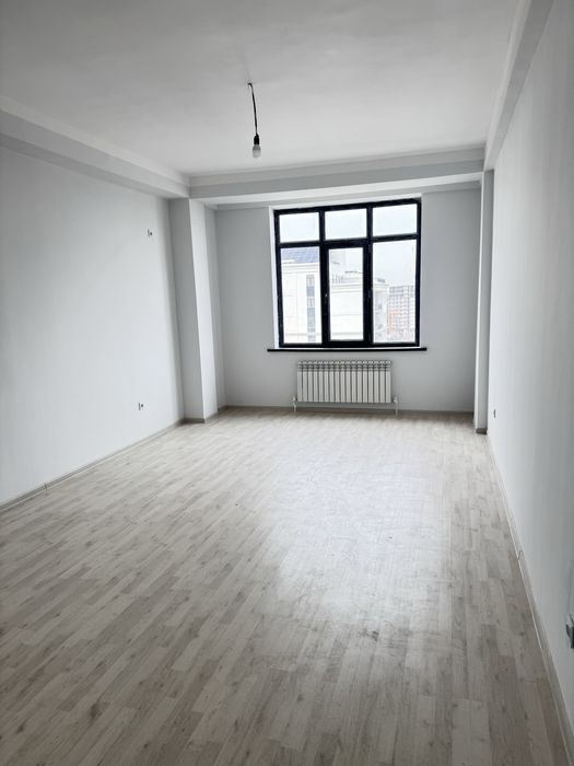 Kvartira sotiladi 2 xona Yakkasaroy qushbegi 92 kv/m Hilmar ж/к